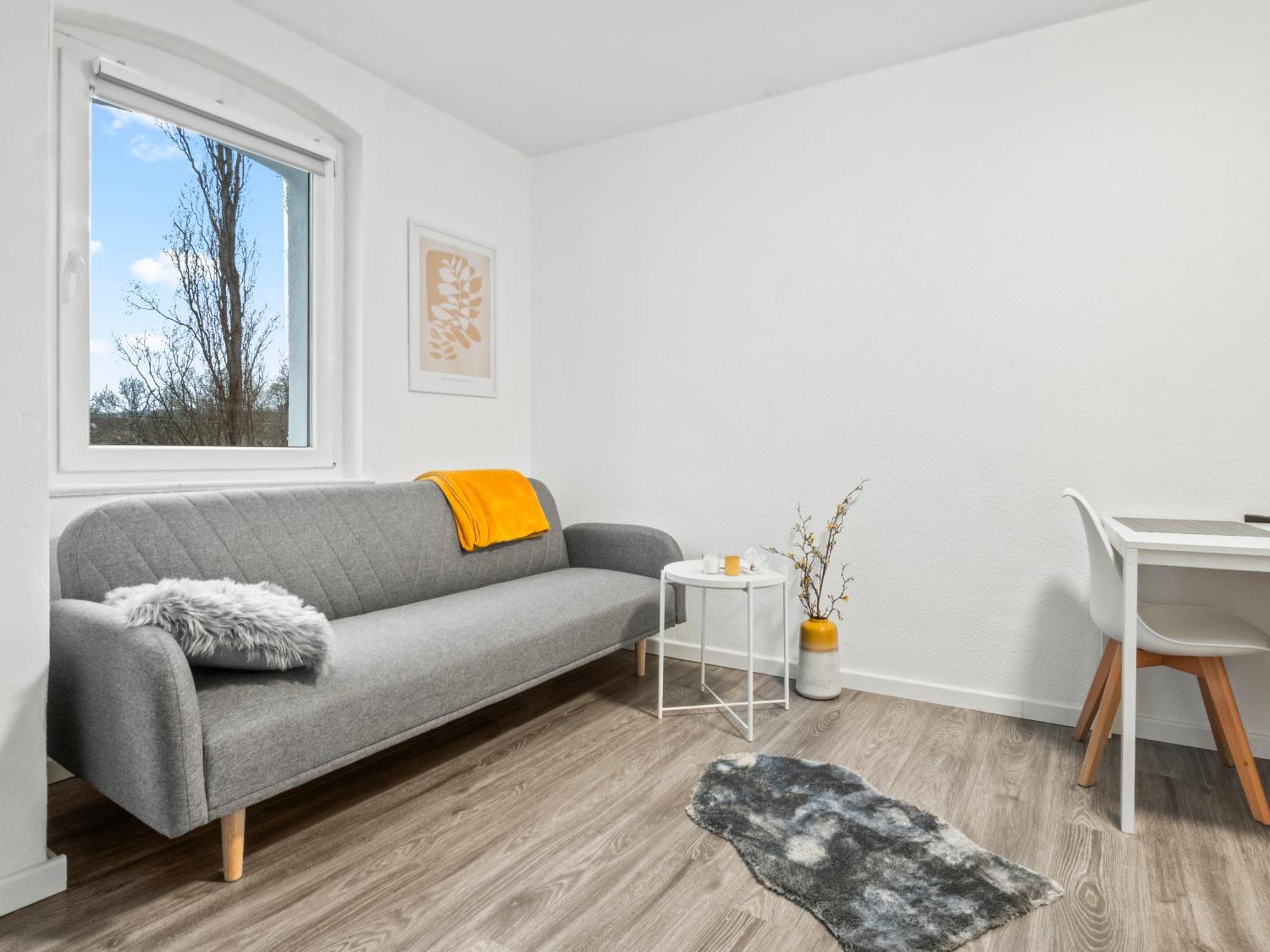 Wohnung In Zentraler Lage - Kostenlose Parkplaetze Касел Екстериор снимка
