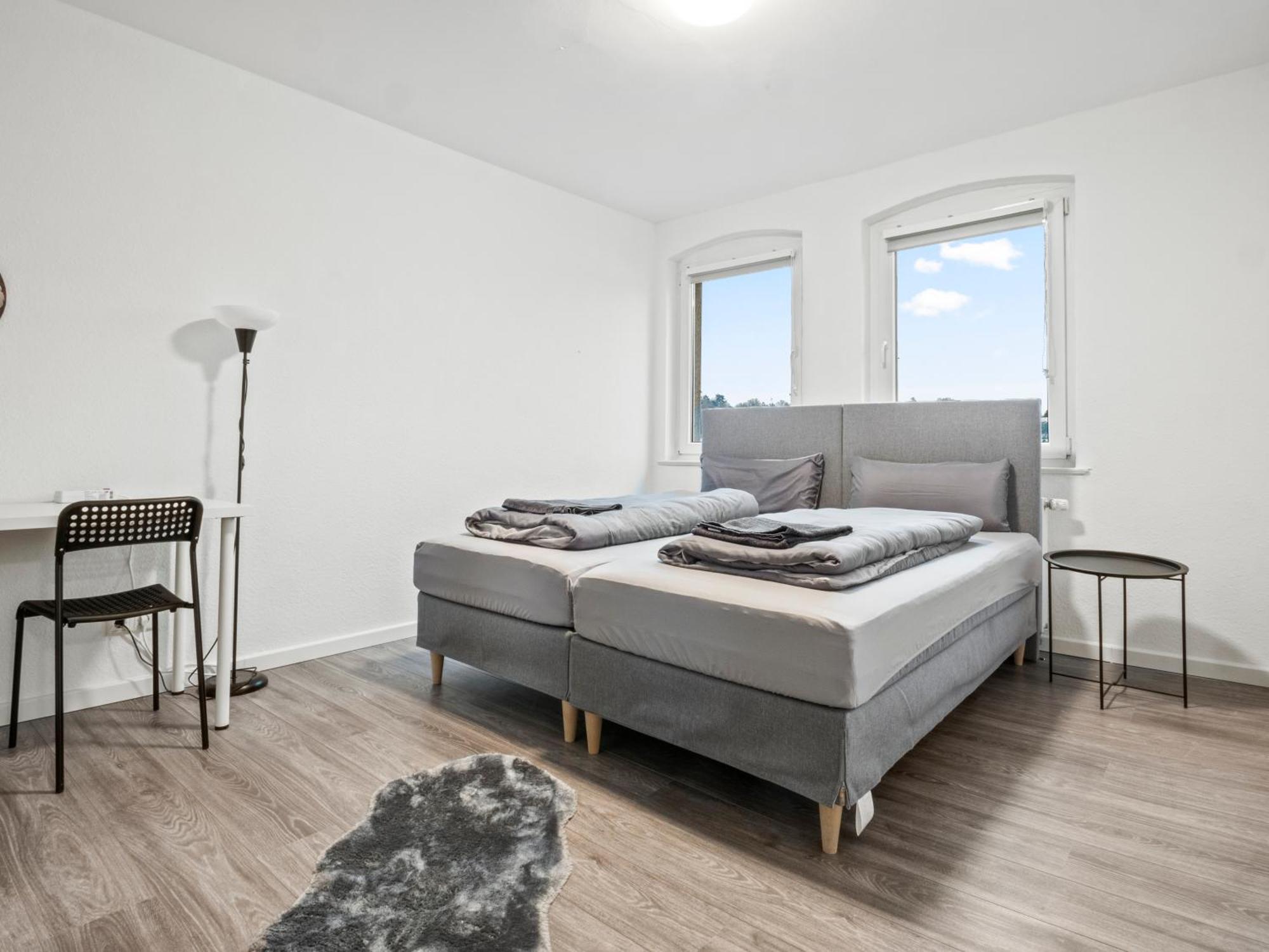 Wohnung In Zentraler Lage - Kostenlose Parkplaetze Касел Екстериор снимка